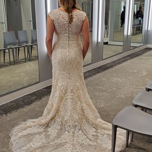 Size 12 David’s Bridal wedding dress